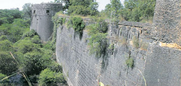 Ahmadnagar Fort